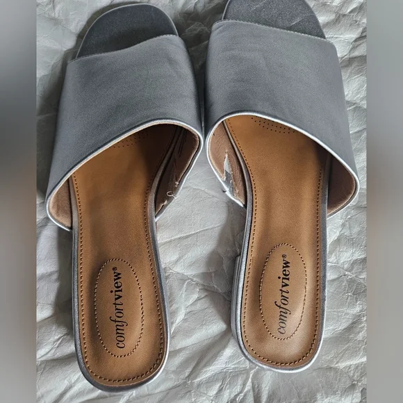 ❤️Comfortview Silver "Capri" Sandals Slides Size 12M Casual Shoes Cruise Slipon - Picture 3 of 8